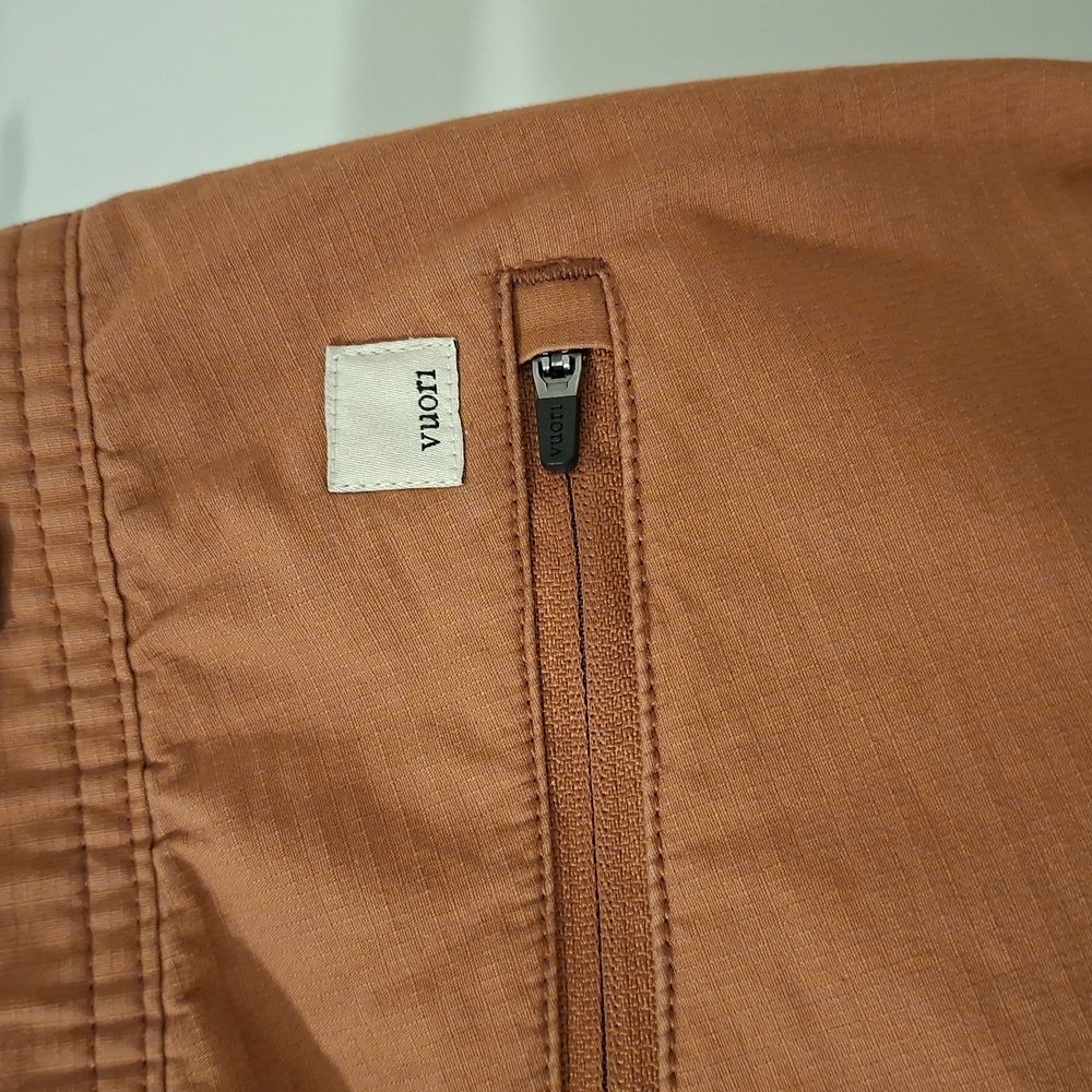 Vuori The Rise/The Shine Drawstring Ripstop Pants in Clay/Rust (Size XS) - Picture 4 of 10